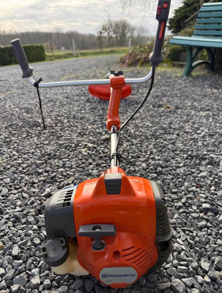Débroussailleuse 525RX Husqvarna, Enlèvement, Comme neuf