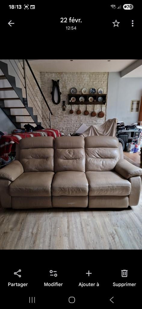 Canapé 3 places,dont 2 relax. Cuir italien. Beige, Enlèvement, Utilisé, Cuir