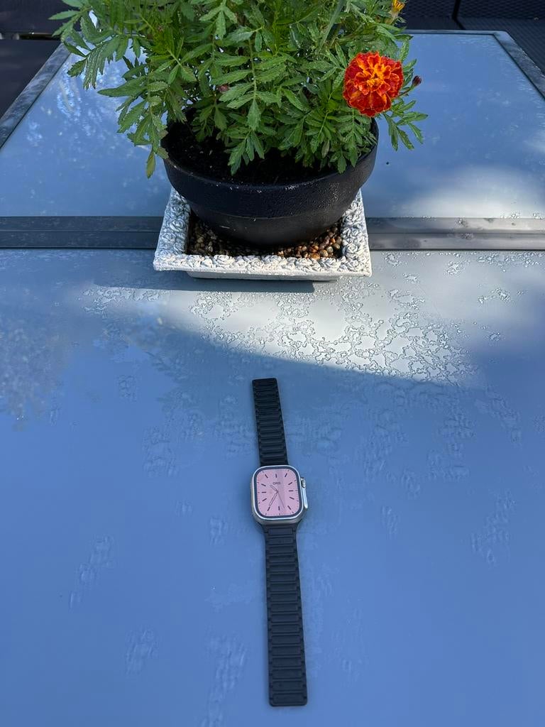 Apple Watch ultra2 titanium GPS + cellular (LTE), Ophalen, IOS, Zo goed als nieuw, Waterdicht