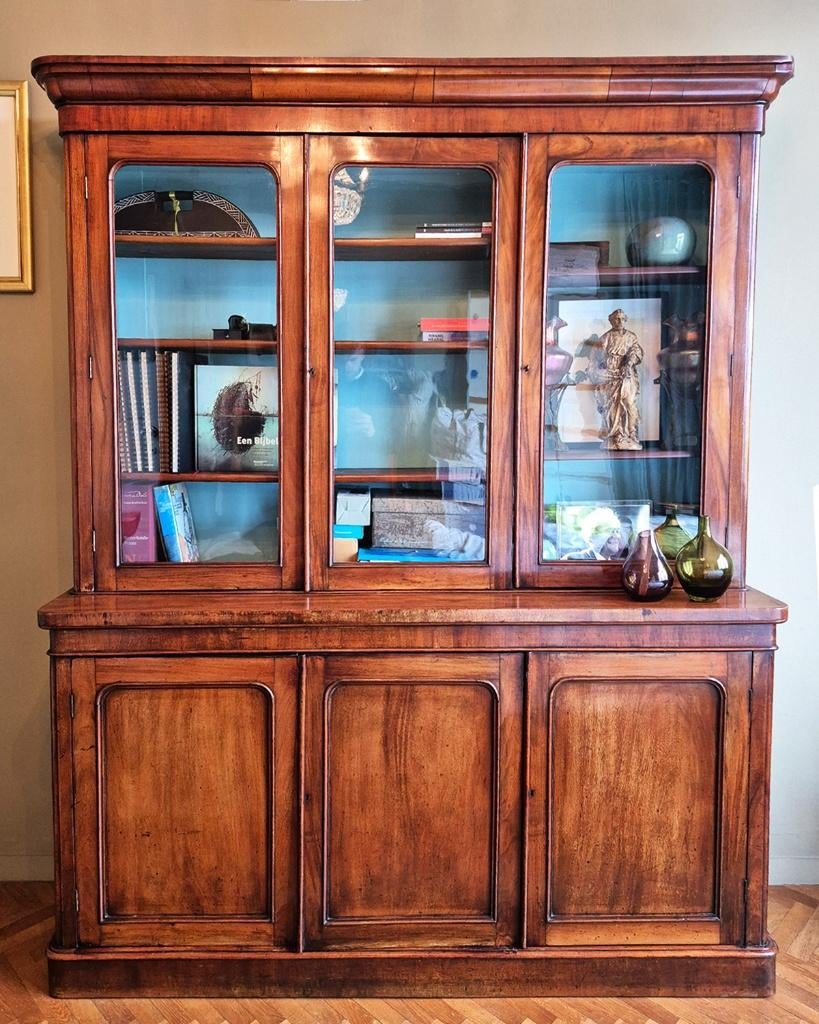 Bibliothèque à 3 portes Louis Philippe (fin du XIXe siècle), Enlèvement