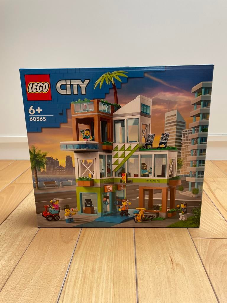 Lego 60365 Apartment Building, Ophalen of Verzenden, Nieuw, Complete set, Lego