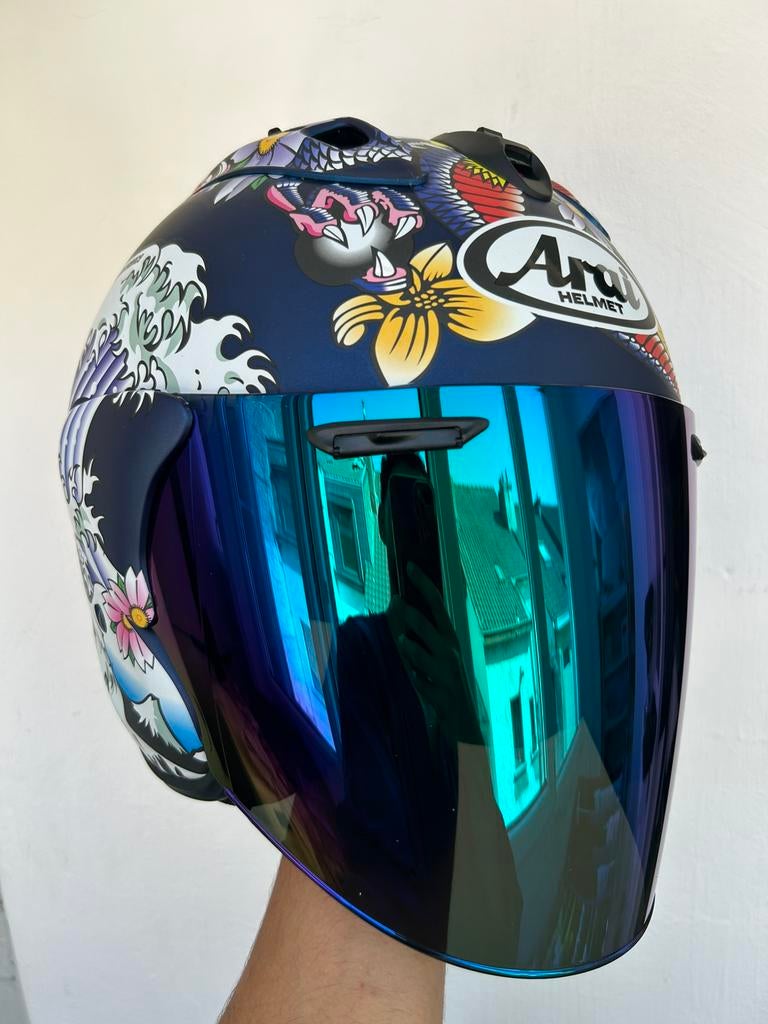 Casque arai neuf toutes les tailles disponibles avec etuie, Enlèvement ou Envoi