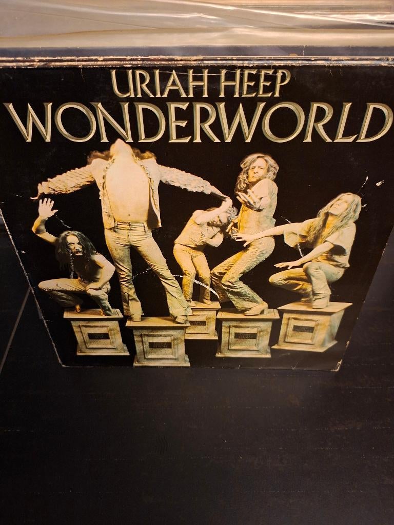 lp - uriah heep - wonderworld - vak 4, Ophalen of Verzenden, Gebruikt