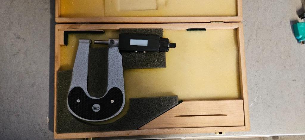Digitale micrometer met diepe schuifmaat, Doe-het-zelf en Bouw, Meetapparatuur, Ophalen, Zo goed als nieuw