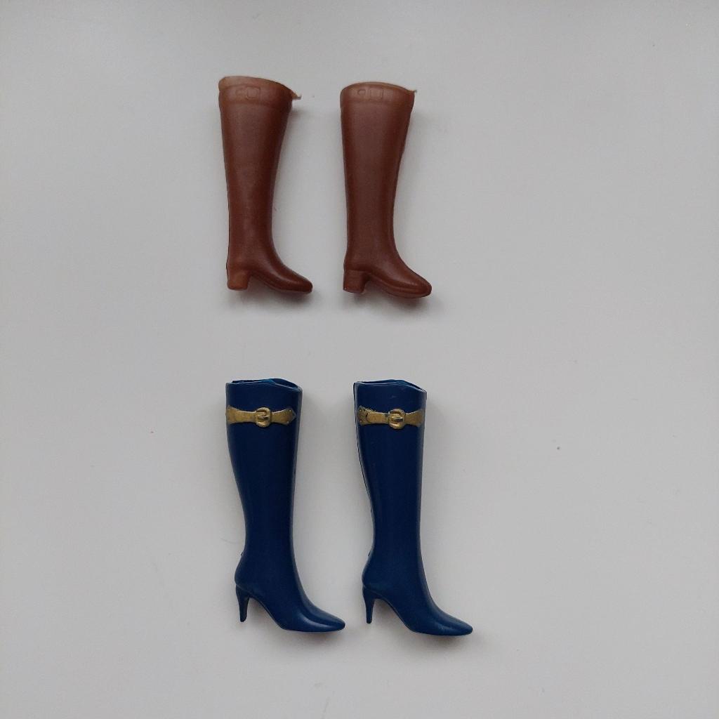 Lot de 2 paires de bottes Barbie, Enlèvement ou Envoi, Utilisé, Barbie