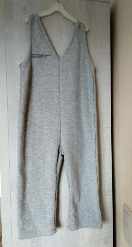 tuinbroek lichtgrijs / salopette Zara maat 110, Broek, Jongen of Meisje, Ophalen of Verzenden, Zo goed als nieuw