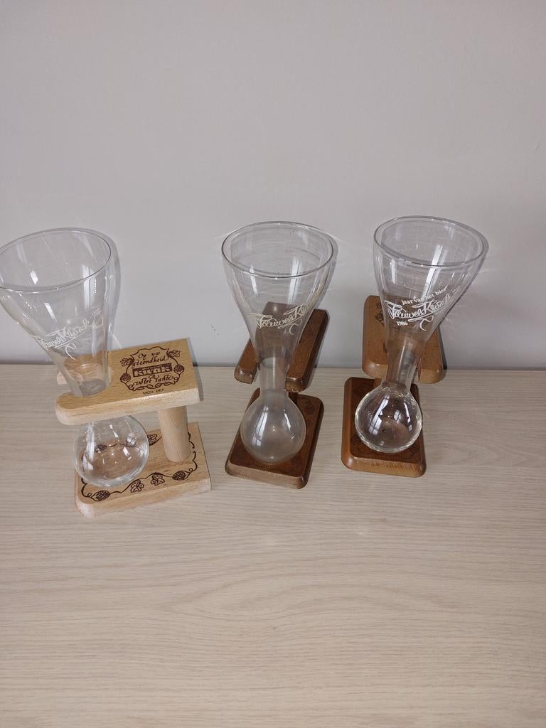 3 verres kwak différents avec support en bois, Collections, Enlèvement ou Envoi, Comme neuf, Verre à bière
