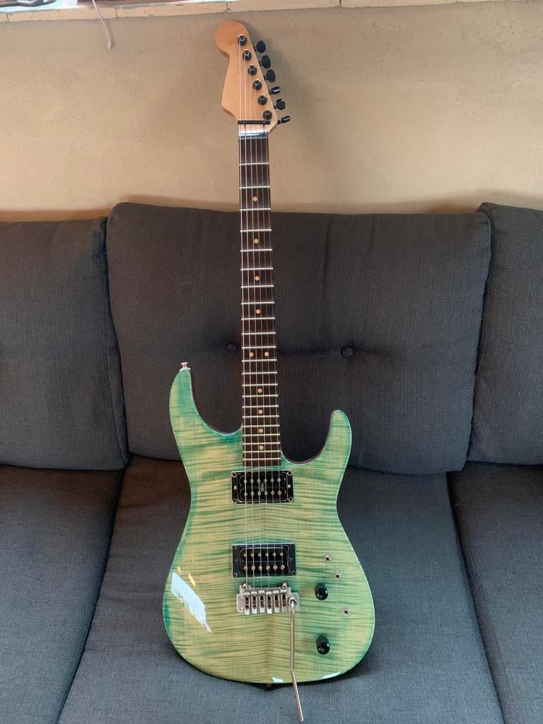 Guitare electrique de luthier / touche scalloped, Enlèvement ou Envoi, Comme neuf