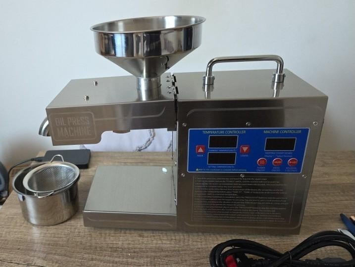 Machine presse à huile, Envoi