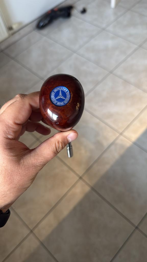 Mercedes pook automaat pommeau de vitesse, Enlèvement