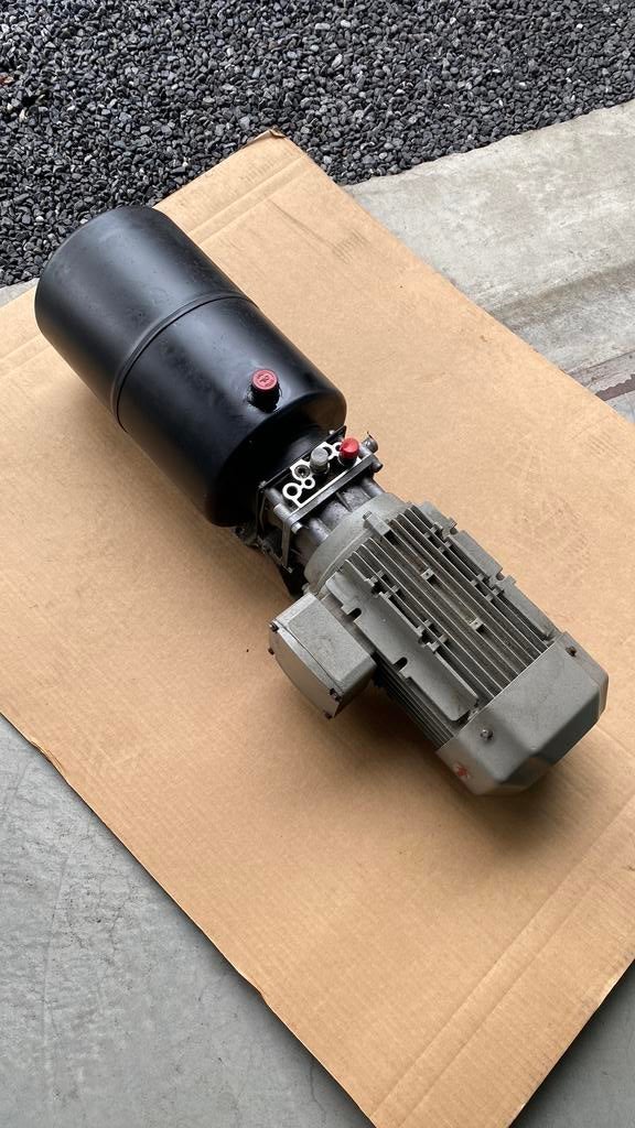 Hydrauliek unit, Ophalen