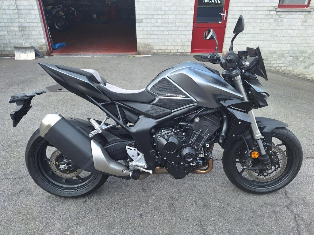 Honda CB 1000 Hornet en parfait état avec garantie d'usine, Motos, Éclairage LED, Permis Moto A, Entreprise, Plus de 35 kW