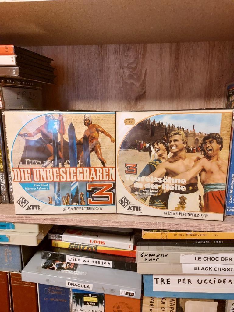 FILM EN SUPER 8..2 X 120 M...SONORE ET NOIR ET BLANC, TV, Hi-fi & Vidéo, Bobines de film, Enlèvement ou Envoi, Film 8 mm