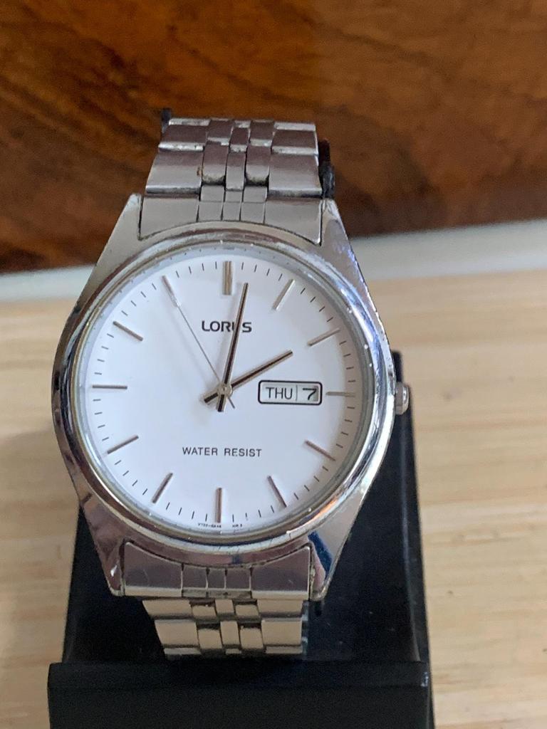 montre Lorus quartz homme