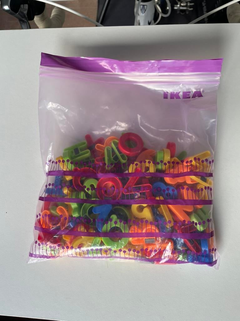 ABC magneet letters, Ophalen, Zo goed als nieuw