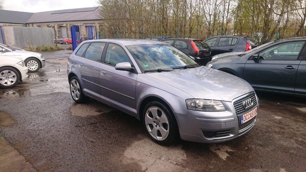 Audi a3 sportback 1600cc essence 170000km ja clim GARANTIE, Voorwielaandrijving, Stof, Zwart, Bedrijf