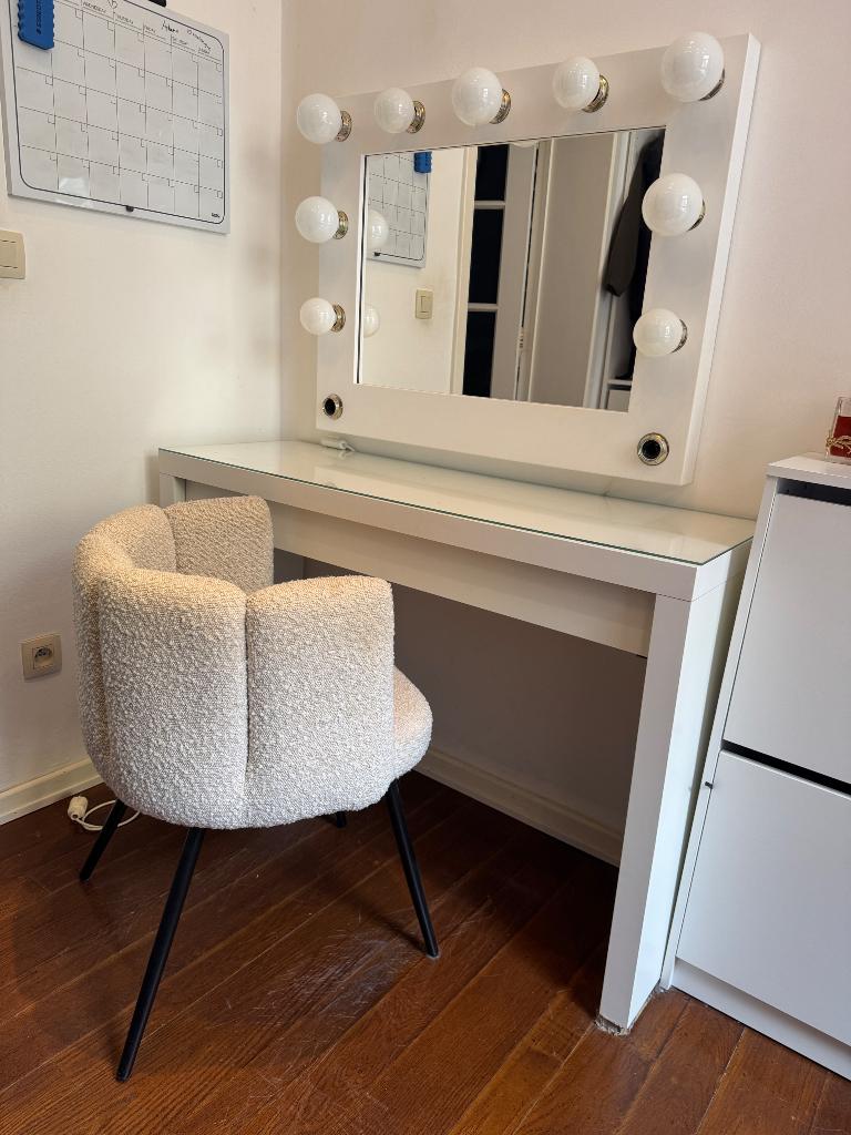 Makeuptafel + stoel + spiegel, Ophalen, Gebruikt, 100 tot 150 cm