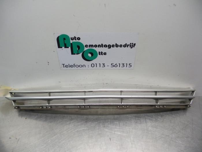 Grille van een Lexus RX 300 (RX 300 98-), Gebruikt, -, -, Ophalen of Verzenden