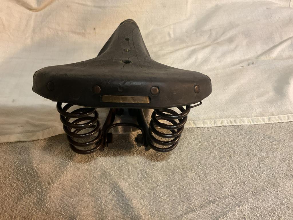 Antiek / vintage fietszadel, Fietsen en Brommers, Ophalen of Verzenden