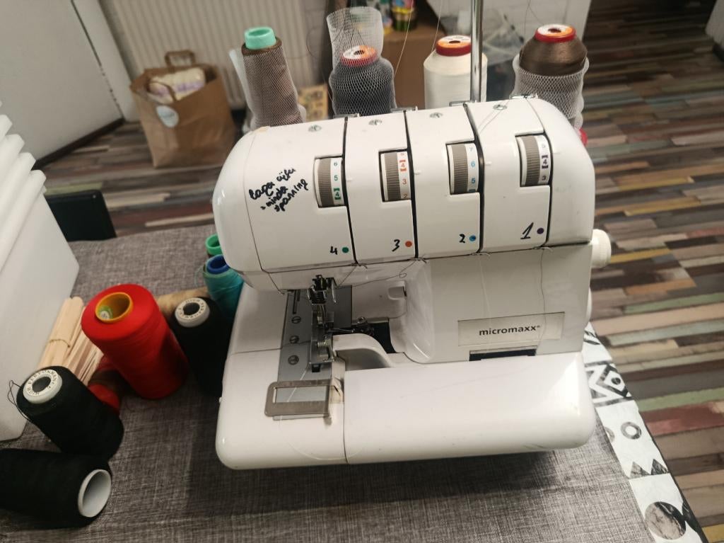 overlock, Enlèvement, Comme neuf, Surjeteuse, Autres marques