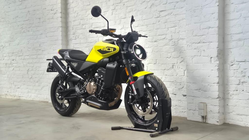 Husqvarna Vitpilen 801 Pure Performance @motomobilia, Motoren, Motoren | Husqvarna, 2 cilinders, 801 cc, Motorrijbewijs A, Bedrijf