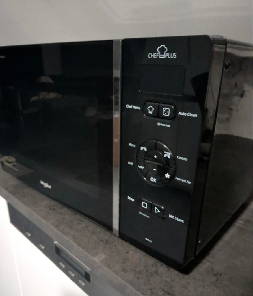 Magnifique MICRO-ONDES WHIRLPOOL  PLUS, Electroménager, Micro-ondes, Enlèvement, Four, Micro-ondes