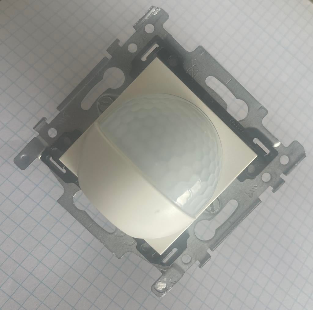 Détecteur de mouvement intérieur NIKO - Neuf, Ophalen, Nieuw, Overige typen