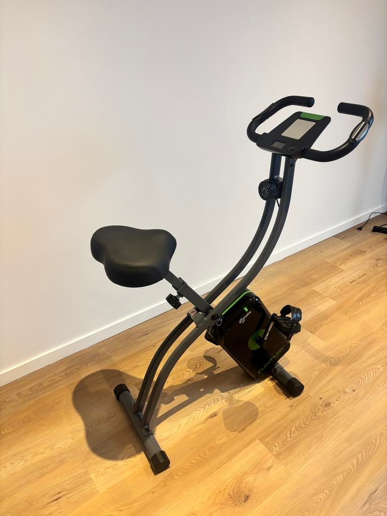 Tunturi Cardio Fit - Hometrainer - Opvouwbaar 2023, Sport en Fitness, Ophalen, Zo goed als nieuw, Metaal, Benen