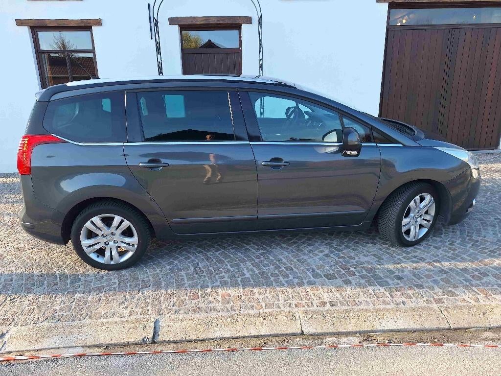 peugeot 5008 , 314.000 km, Euro 5, Achat, 7 places, 190 g/km