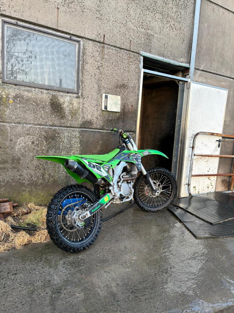 Kawasaki KXF 250 – Topstaat, volledig gereviseerd!, Motos, Motos | Kawasaki, Entreprise, Échappement sport, Moto de cross, 12 à 35 kW