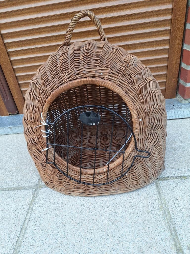 PANIER POUR CHATS OU CHIENS, Enlèvement, Utilisé, Autre