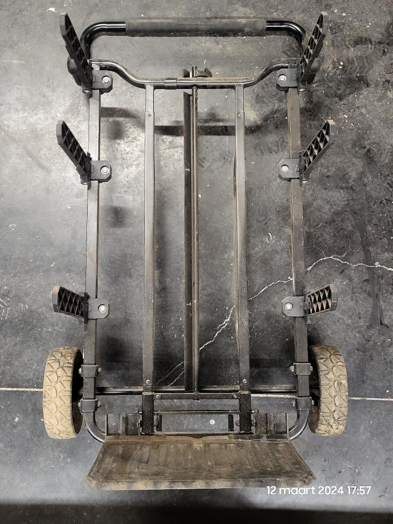 dewalt gereedschapswagen, Bricolage & Construction, Boîtes à outils, Enlèvement, Comme neuf