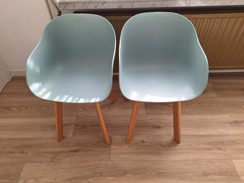 2 mooie lichte azuurblauwe kuip  stoelen, Huis en Inrichting, Stoelen, Ophalen