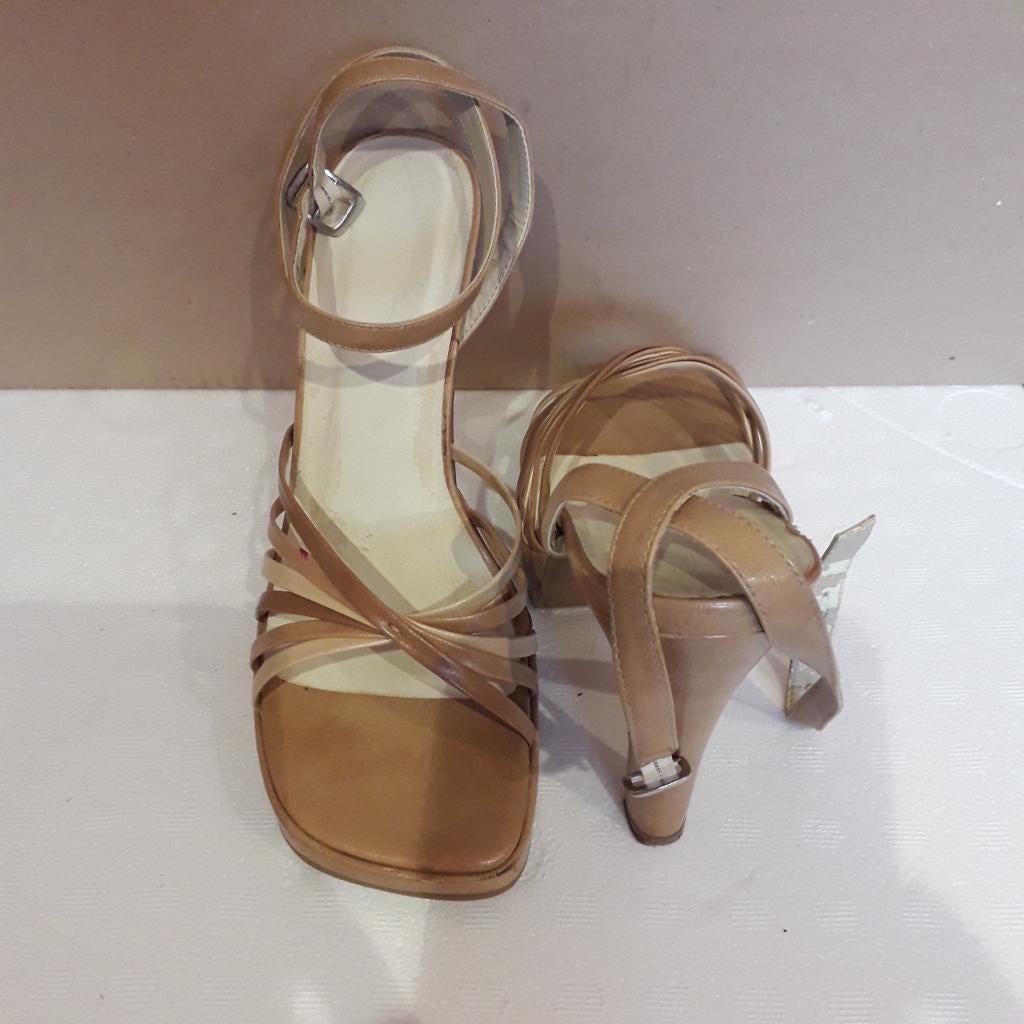 schoenen 38, Verzenden, Beige, Zo goed als nieuw, Schoenen met hoge hakken