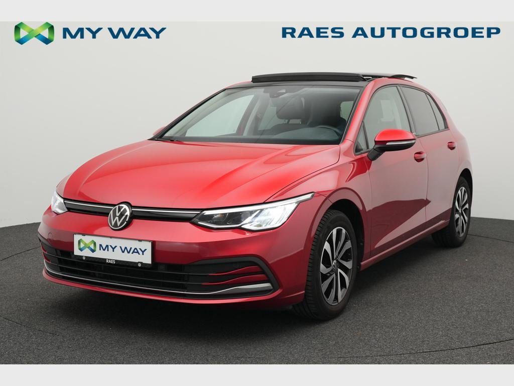 Volkswagen Golf VIII Golf 1.0 TSI Active OPF, Auto's, Volkswagen, Golf, Stadsauto, 104 g/km, Rood