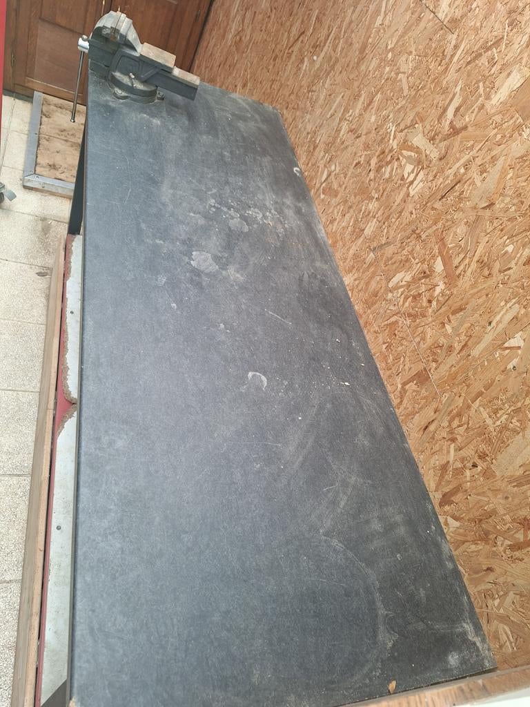 Werkbank met bankschroef, Ophalen, Bankschroef