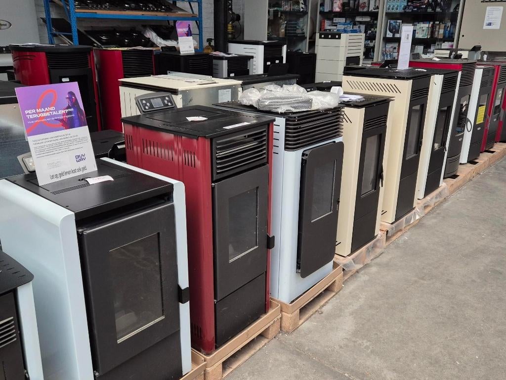 pelletkachel . tot -40% . kit 200 euro gratis, Ophalen, Nieuw, Pelletkachel