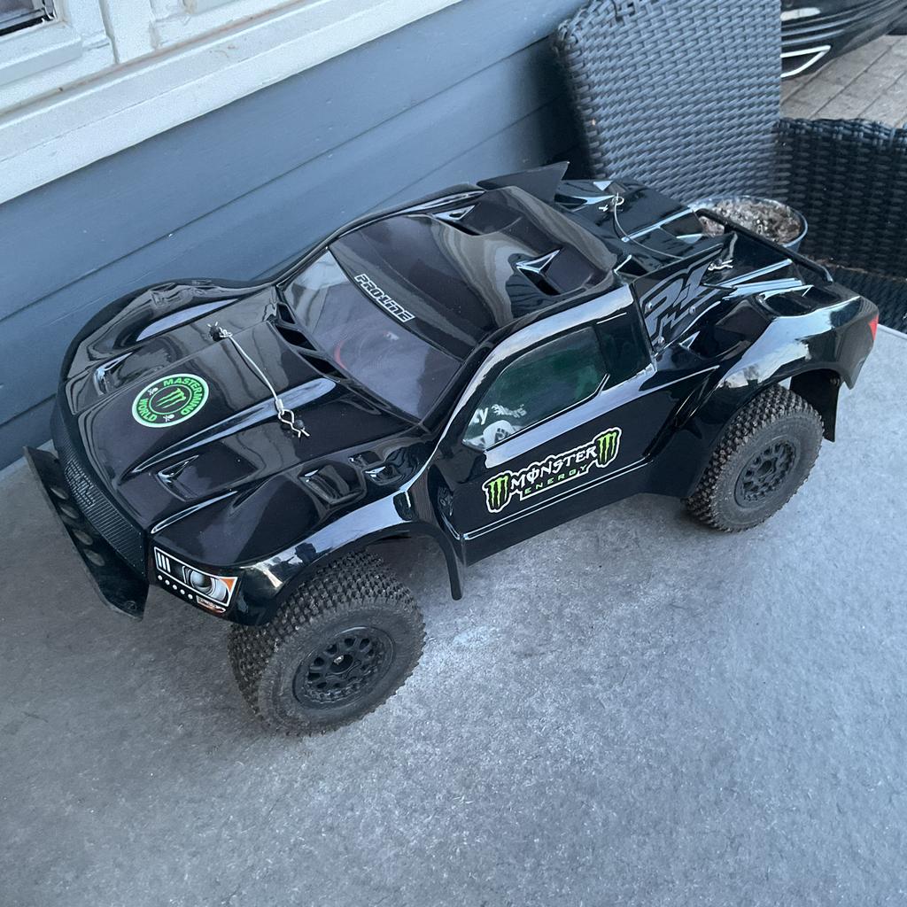 Traxxas slash 4x4 vxl met tal van opties, Hobby en Vrije tijd, Elektro, Auto offroad, Ophalen of Verzenden, Zo goed als nieuw