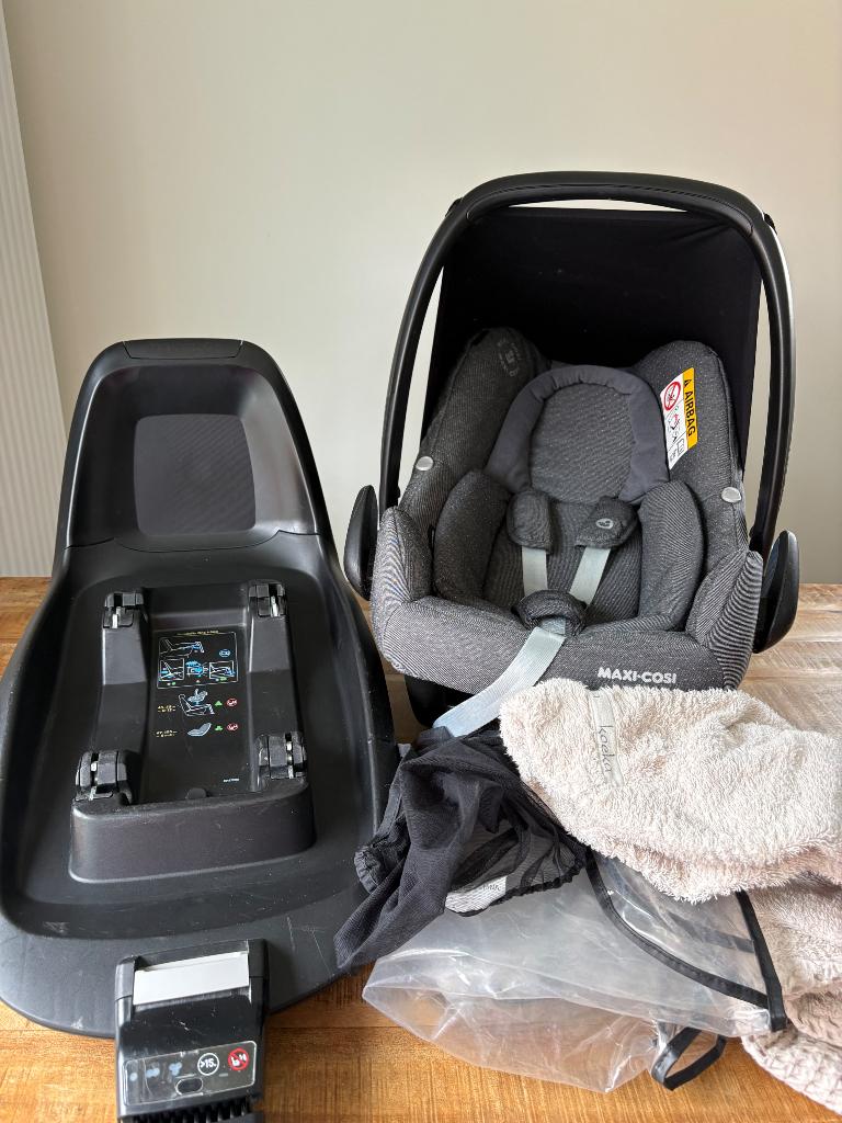 Maxi-Cosi Rock + Isofix base FamilyFix2 + accessoires, Kinderen en Baby's, Autostoeltjes, Gebruikt, Maxi-Cosi, Isofix, Ophalen