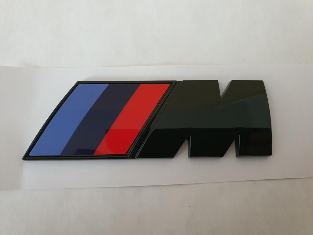 Bmw kofferklep m logo in blinkend zwart 90 mm x 28 mm, Auto diversen, Autostickers, Ophalen of Verzenden