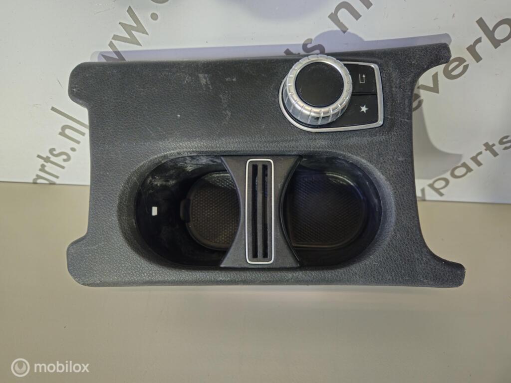 Bekerhouder origineel A-klasse W176 ('12-'18) A1766801610, Gebruikt, Mercedes-Benz, Ophalen of Verzenden, Mercedes-Benz