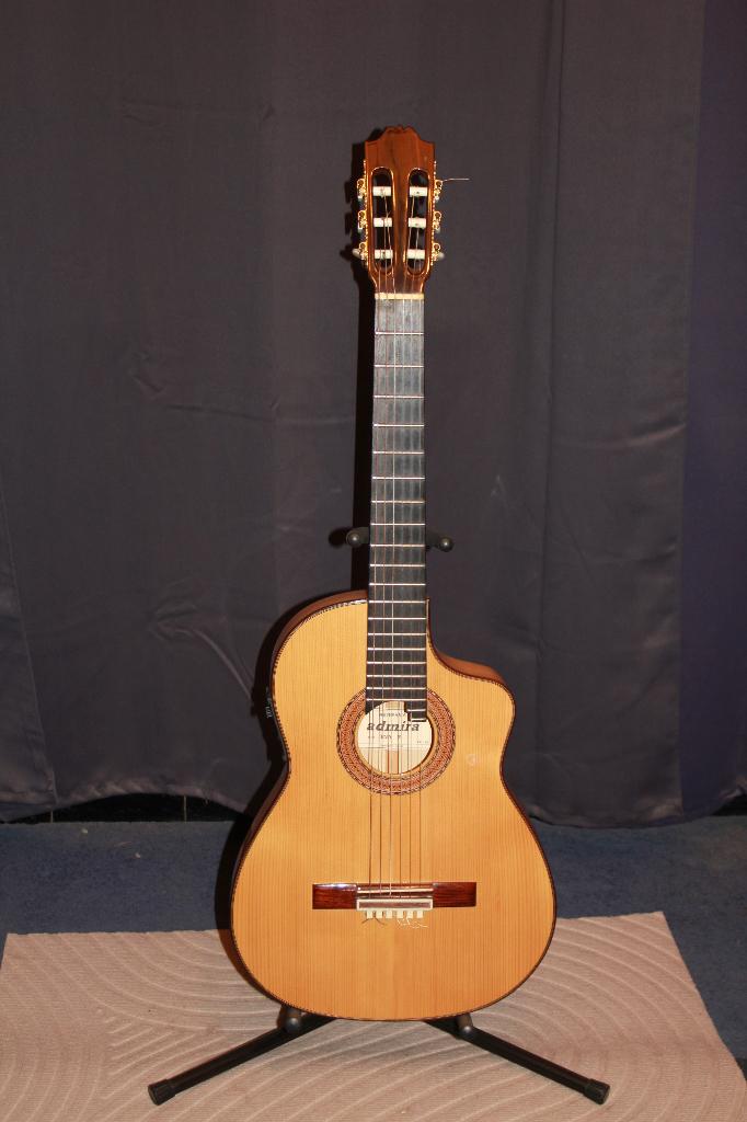 Klassieke akoestische gitaar ADMIRA EVA - E, Ophalen, Zo goed als nieuw, Klassieke of Spaanse gitaar