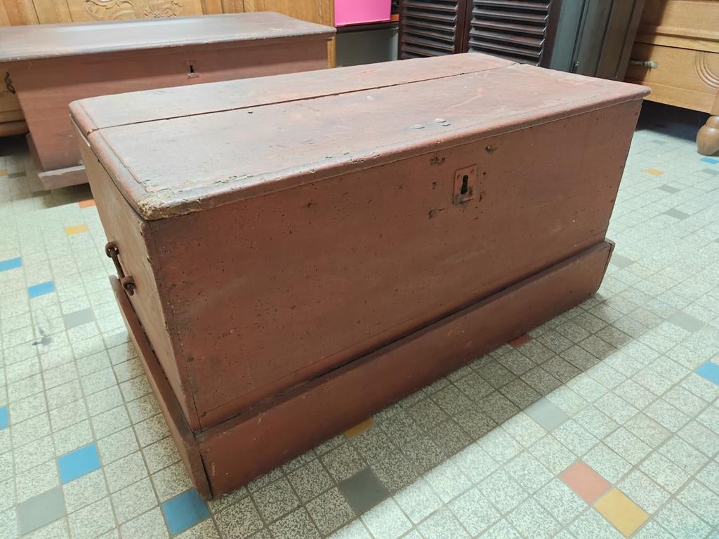 Ancien coffre en bois massif., Maison & Meubles, Enlèvement, Utilisé