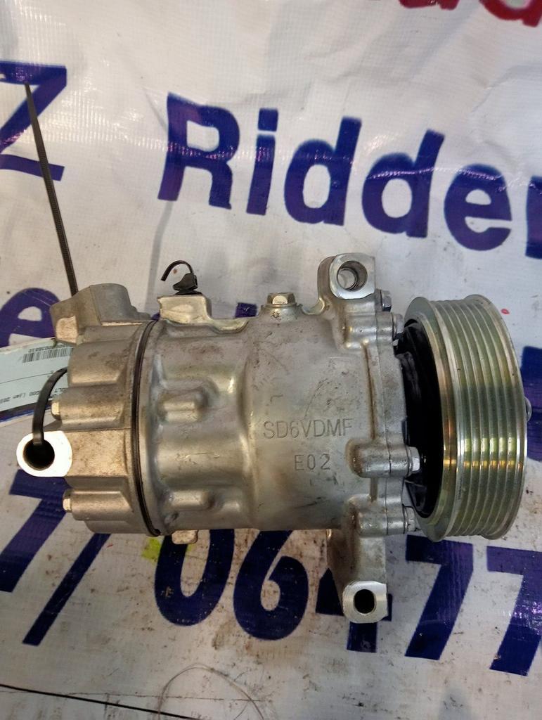 Aircopomp van een Renault Kangoo, Renault, -, Utilisé, -