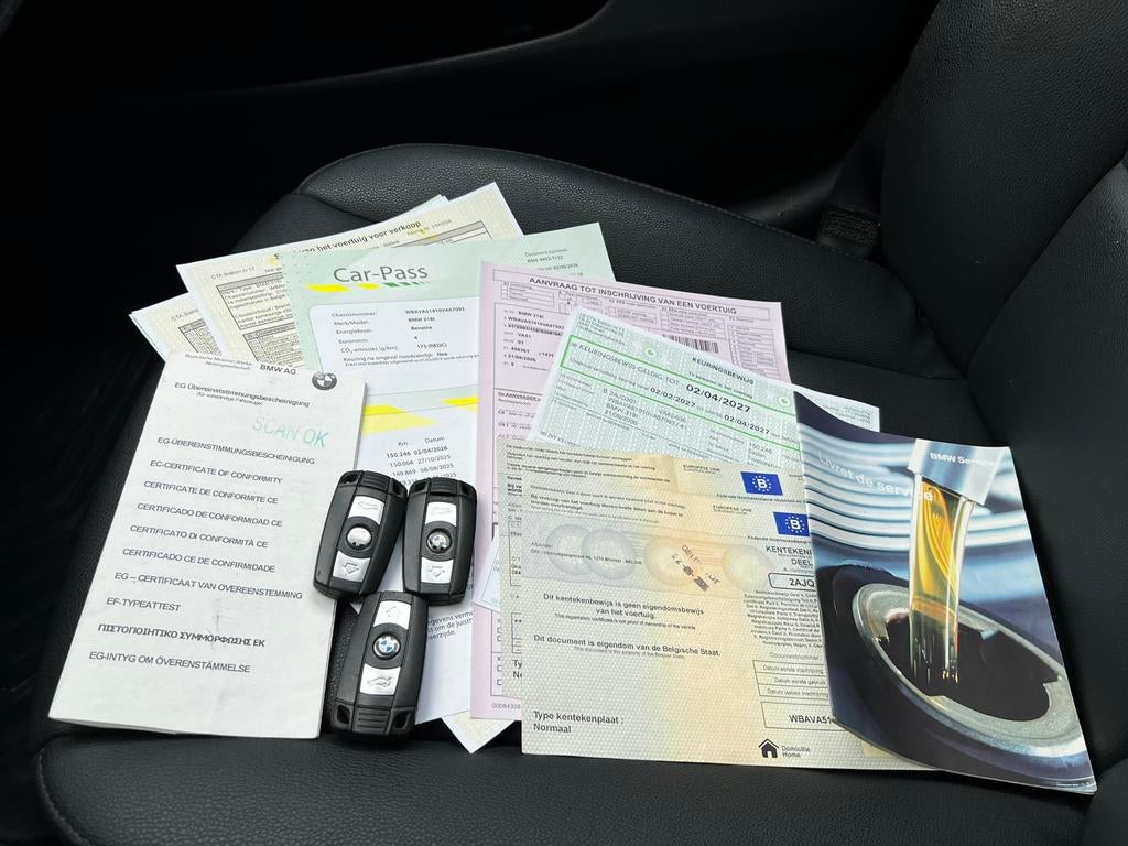 - BMW 318I E90 - 2.0 Essence - 150.000km - Clima - BJ 2006 -, Cuir, Entreprise, Noir, 5 portes