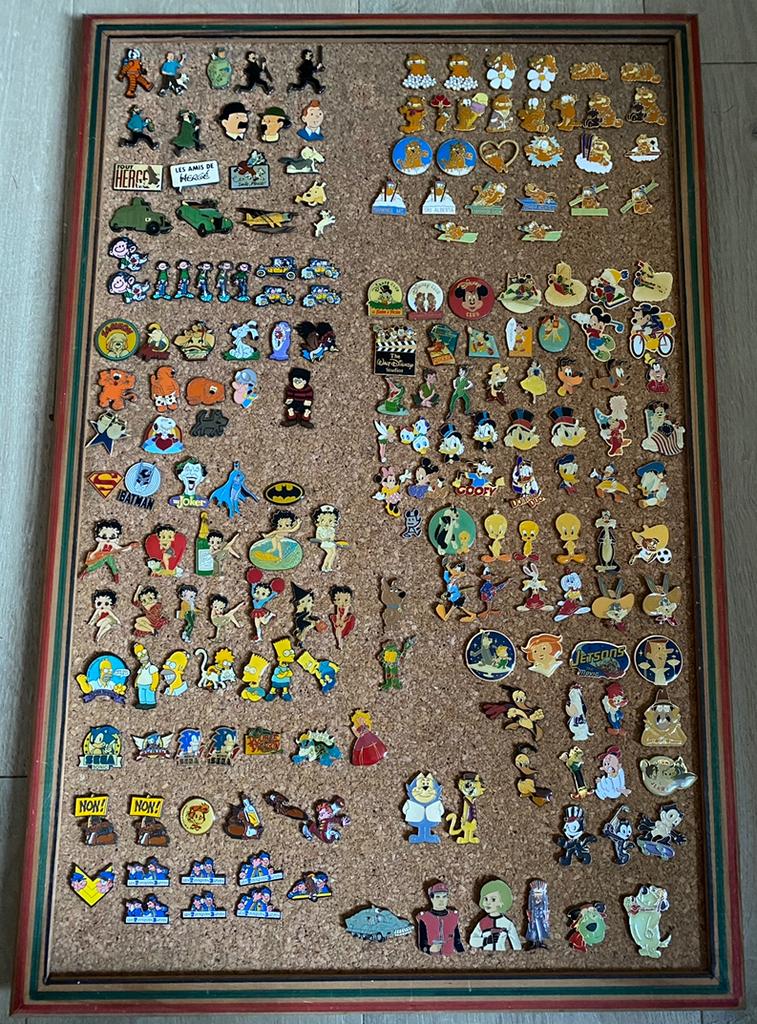 192 PINS TINTIN BD COMICS ( LOT COMPLET UNIQUEMENT ), Collections, Broches, Pins & Badges, Enlèvement, Utilisé, Insigne ou Pin's
