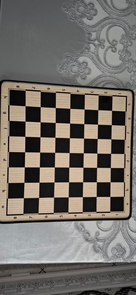 Jeu de dames, Enlèvement