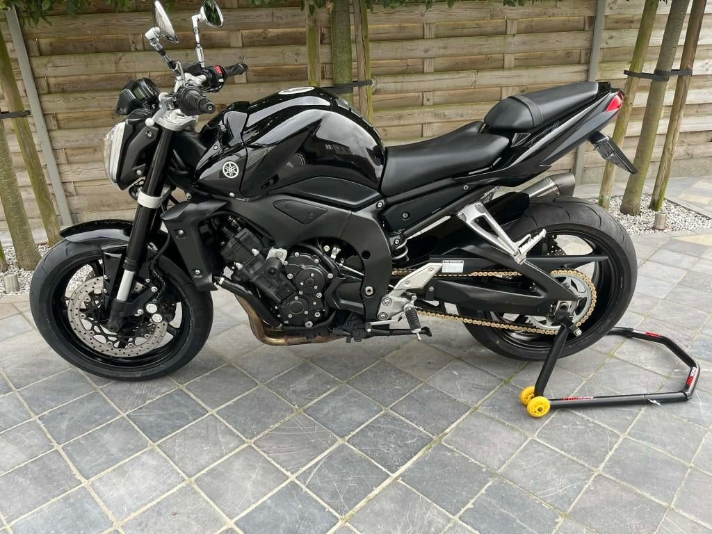 YAMAHA FZ1-N **topstaat** akrapovic **