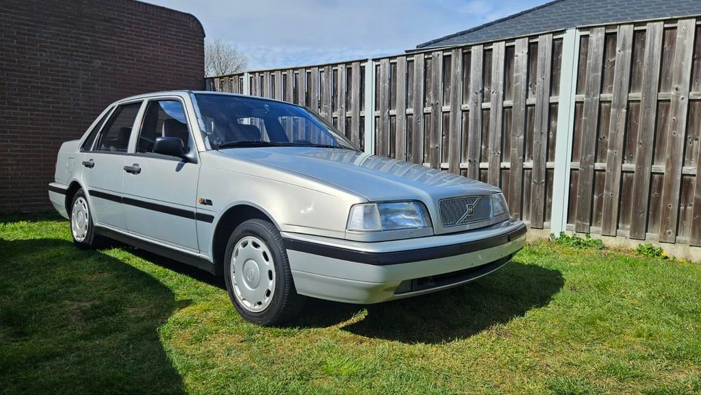 Oldtimer Volvo 460 45 000 km ! ! !, Autos, Oldtimers & Ancêtres, Particulier, Volvo, Essence, 4 portes, Boîte manuelle, Tissu