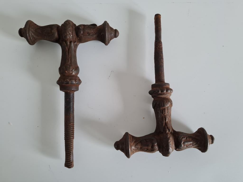 2 antieke deurklinken in smeedijzer, Ophalen of Verzenden